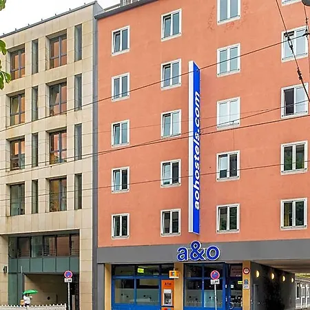 מלון A&o Hauptbahnhof 2*