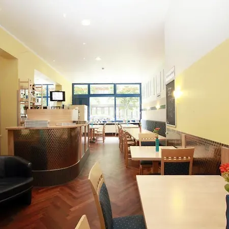 Otel A&o Hauptbahnhof Münih