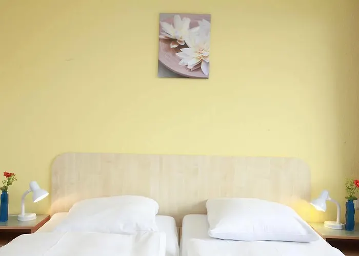 Hotel A&o Hauptbahnhof 2*